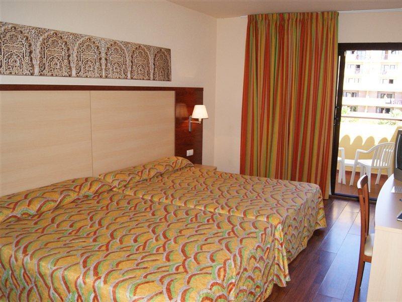 Hotel Best Alcázar La Herradura  Esterno foto